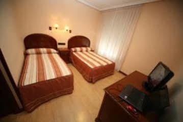 Hostal Ana Belen Madrid Dış mekan fotoğraf