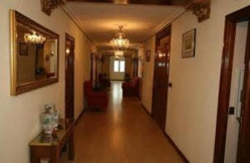 Hostal Ana Belen Madrid Dış mekan fotoğraf